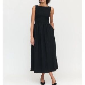 Elegant Black Sleeveless Dress